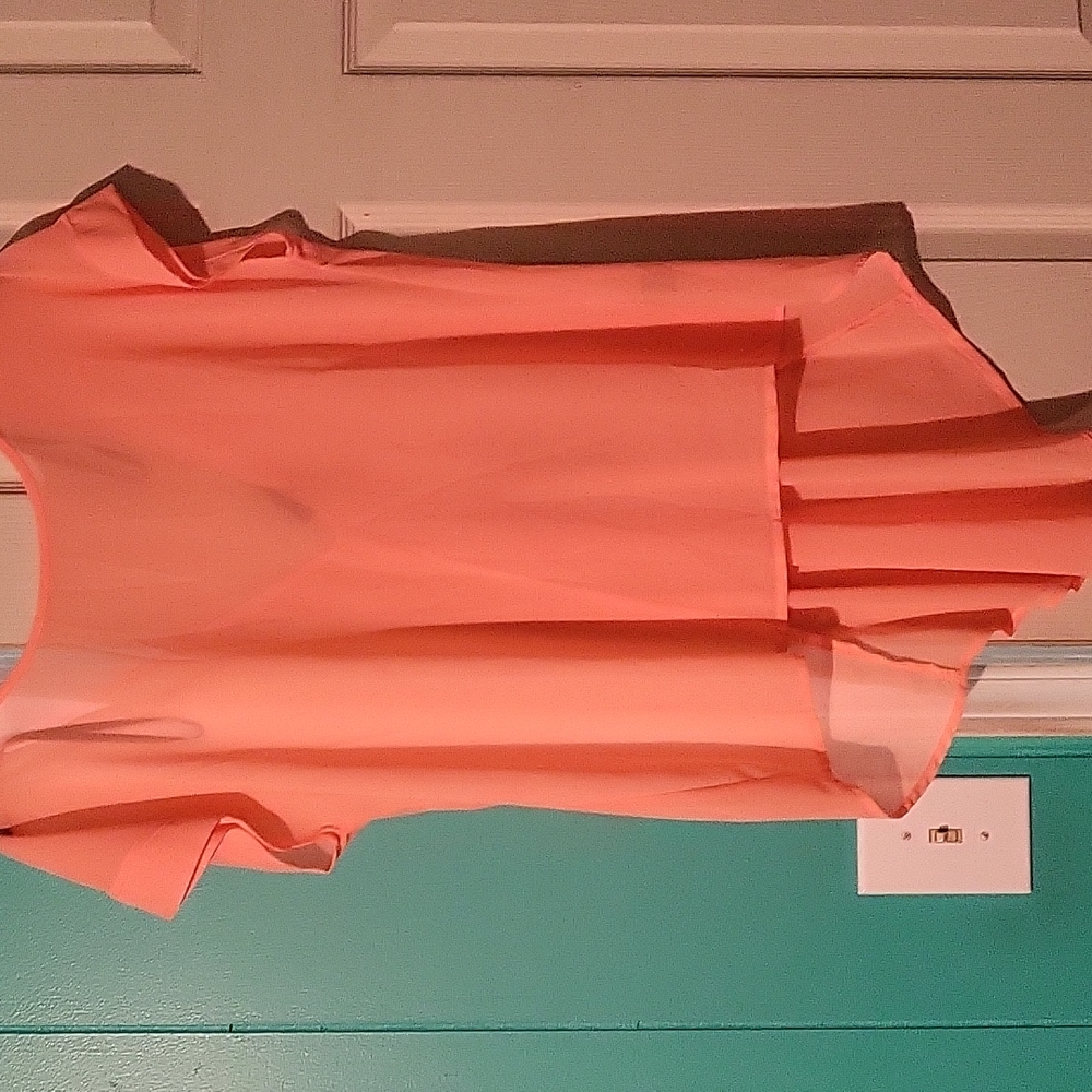 Net looks like a bright coral color